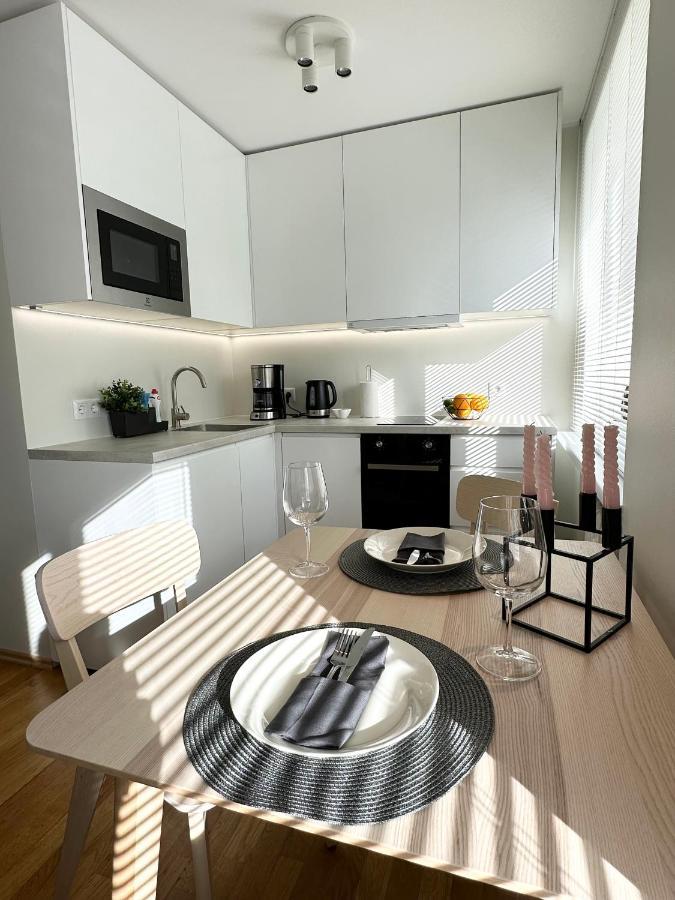 Lovely Beachfront Apartment In Paernu ภายนอก รูปภาพ